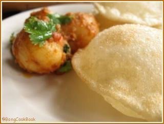 লুচি-আলুরদম