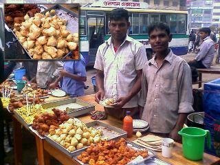 গুলশানে রাস্তার পাশে গরমাগরম সিঙ্গারার দোকান